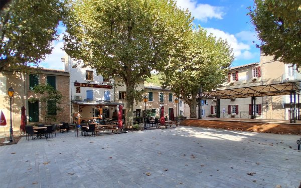 Aménagement et sécurisation - Embelissement du coeur de ville - Revégétalisation (Rennes-les-Bains)